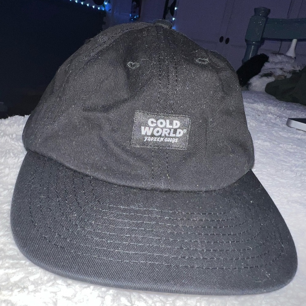 COLD WORLD - Frozen Goods Flat Brim Hat